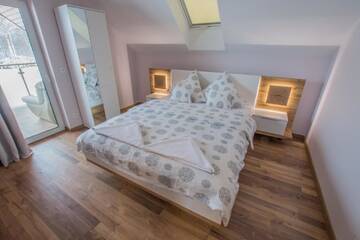 Фото номера Апартаменты с 2 спальнями Апарт-отели Karczma Skalna Apartamenty, Pokoje i Restauracja г. Милкув 7